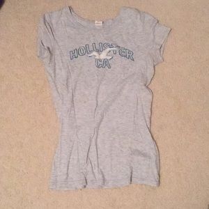 Cute Hollister shirt